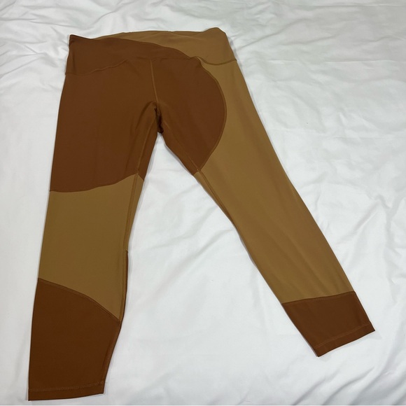 lululemon athletica Pants - LULULEMON Colorblock Leggings